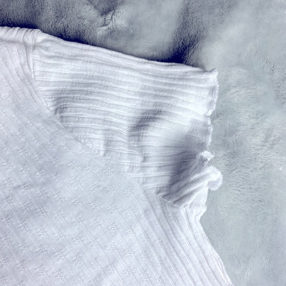 White Lettuce Hem T-Shirt - Picture 3 of 9